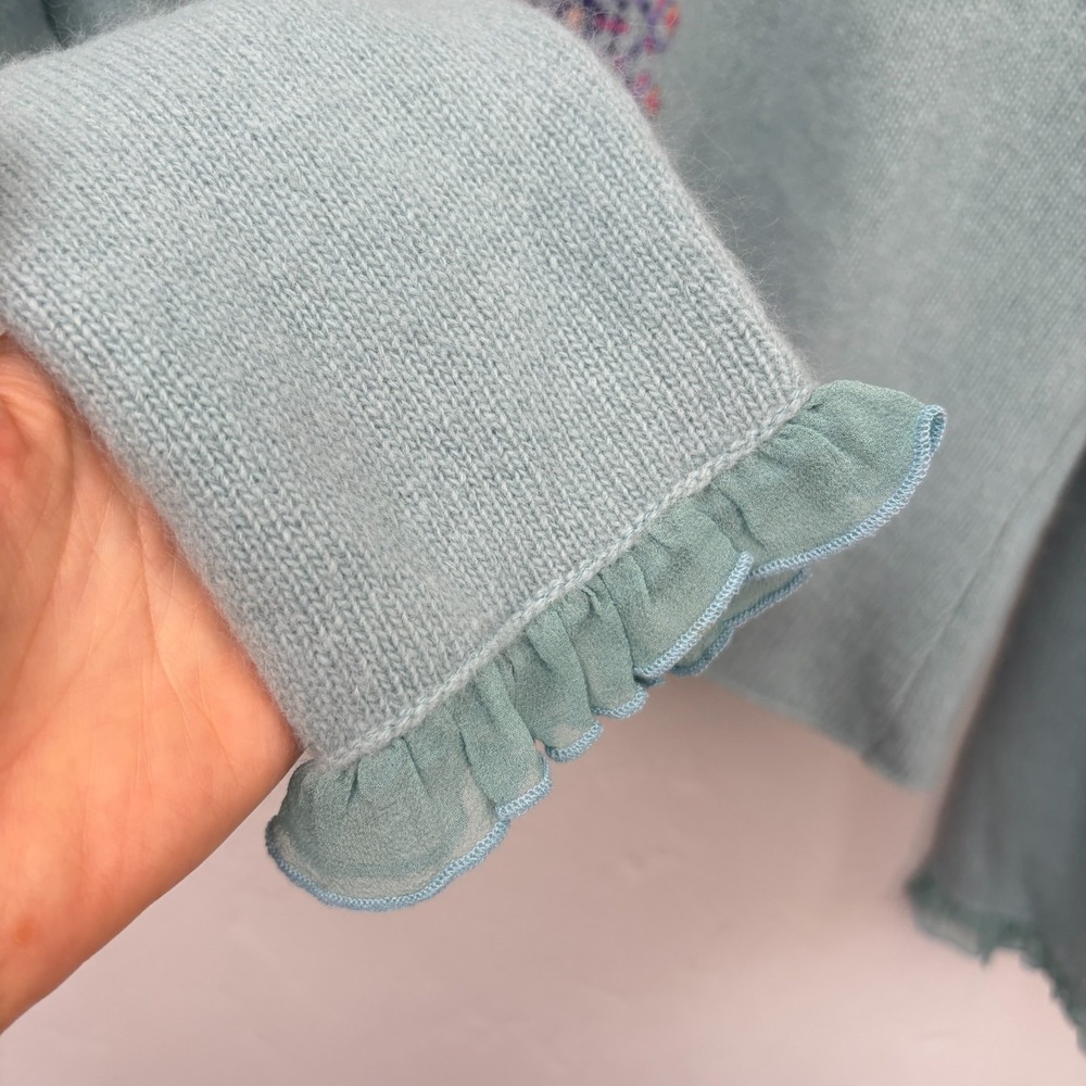 Garnet Hill Embroidered Sweater Women Medium Light Blue Lambswool Angora FLAW - Picture 6 of 16